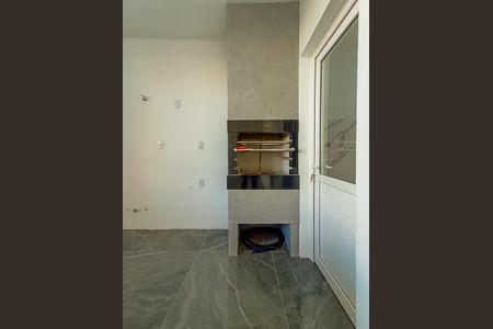 Casa de condomínio à venda com 111m², 3 quartos e 2 vagasChurrasqueira