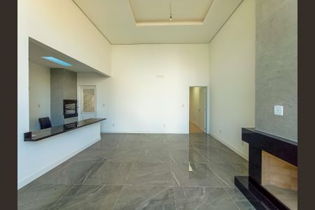Casa de condomínio à venda com 111m², 3 quartos e 2 vagasSala
