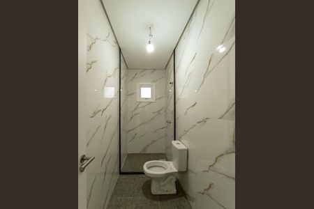 Casa de condomínio à venda com 111m², 3 quartos e 2 vagasBanheiro Social