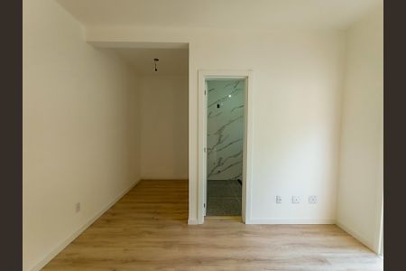 Casa de condomínio à venda com 111m², 3 quartos e 2 vagasSuíte