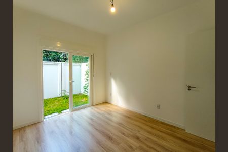 Casa de condomínio à venda com 111m², 3 quartos e 2 vagasSuíte