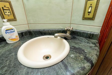 Casa de condomínio à venda com 84m², 3 quartos e 2 vagas Casa de condomínio à venda com 84m², 3 quartos e 2 vagasBanheiro