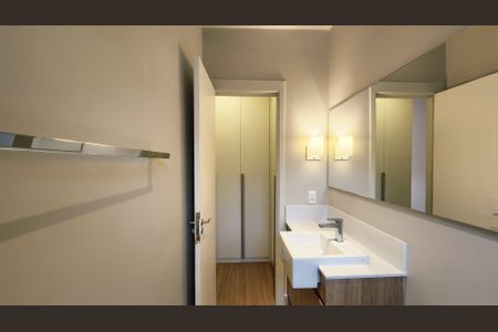 Casa de condomínio à venda com 89m², 3 quartos e 2 vagas Casa de condomínio à venda com 89m², 3 quartos e 2 vagasBanheiro da Suíte