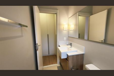 Casa de condomínio à venda com 89m², 3 quartos e 2 vagas Casa de condomínio à venda com 89m², 3 quartos e 2 vagasBanheiro da Suíte