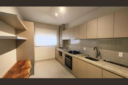 Casa de condomínio à venda com 89m², 3 quartos e 2 vagas Casa de condomínio à venda com 89m², 3 quartos e 2 vagasCozinha e Área de Serviço