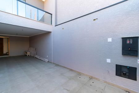 Casa à venda com 125m², 3 quartos e 2 vagasGaragem