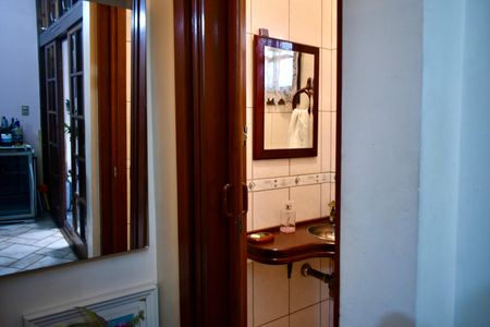 Casa para alugar com 220m², 3 quartos e 2 vagas Casa para alugar com 220m², 3 quartos e 2 vagasLavabo 2