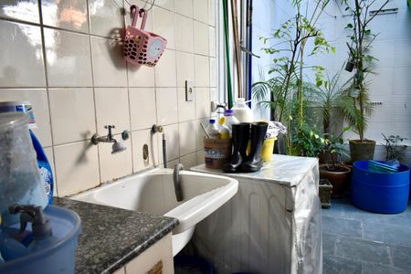 Casa para alugar com 220m², 3 quartos e 2 vagas Casa para alugar com 220m², 3 quartos e 2 vagasÁrea de Serviço