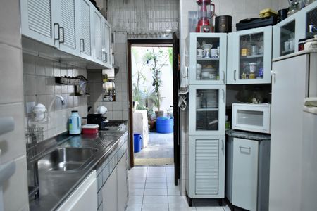 Casa para alugar com 220m², 3 quartos e 2 vagas Casa para alugar com 220m², 3 quartos e 2 vagasCozinha