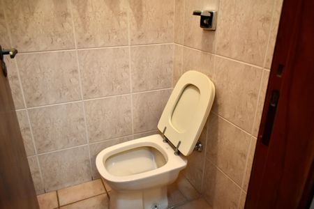 Casa para alugar com 220m², 3 quartos e 2 vagas Casa para alugar com 220m², 3 quartos e 2 vagasLavabo 1