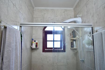 Casa para alugar com 220m², 3 quartos e 2 vagas Casa para alugar com 220m², 3 quartos e 2 vagasBanheiro da Suíte 1