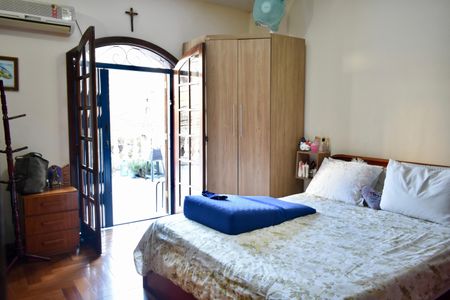 Casa para alugar com 220m², 3 quartos e 2 vagas Casa para alugar com 220m², 3 quartos e 2 vagasSuíte 1