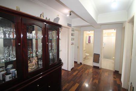 Apartamento à venda com 126m², 4 quartos e 2 vagasCorredor