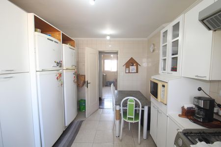 Apartamento à venda com 126m², 4 quartos e 2 vagasCozinha