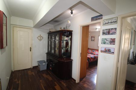 Apartamento à venda com 126m², 4 quartos e 2 vagasCorredor