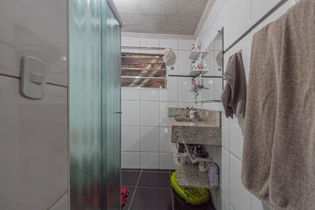 Casa à venda com 120m², 2 quartos e 1 vaga Casa à venda com 120m², 2 quartos e 1 vagaBanheiro