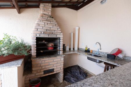 Casa à venda com 280m², 3 quartos e 3 vagasQuintal