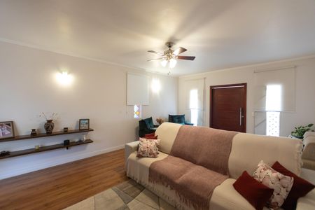 Casa à venda com 280m², 3 quartos e 3 vagasSala