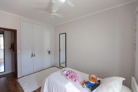 Casa à venda com 280m², 3 quartos e 3 vagasQuarto 2