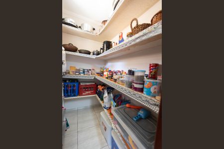 Casa à venda com 280m², 3 quartos e 3 vagasDespensa