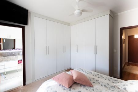 Casa à venda com 280m², 3 quartos e 3 vagasSuíte