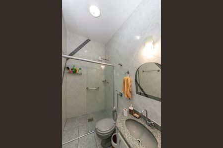 Casa à venda com 500m², 3 quartos e 4 vagasBanheiro de Serviço