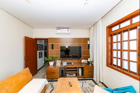 Casa à venda com 500m², 3 quartos e 4 vagasSala 3