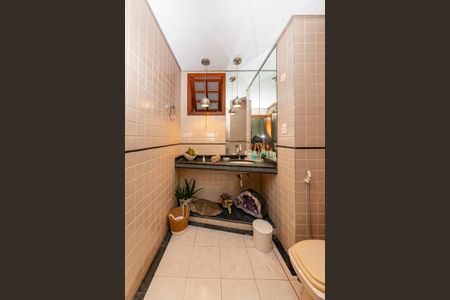 Casa à venda com 500m², 3 quartos e 4 vagasLavabo