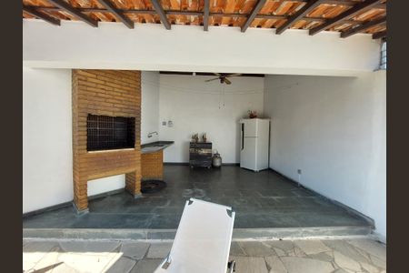 Casa à venda com 348m², 3 quartos e 5 vagas Casa à venda com 348m², 3 quartos e 5 vagasÁrea de Lazer