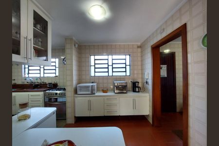 Casa à venda com 348m², 3 quartos e 5 vagas Casa à venda com 348m², 3 quartos e 5 vagasCopa