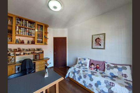 Casa à venda com 348m², 3 quartos e 5 vagas Casa à venda com 348m², 3 quartos e 5 vagasQuarto 3