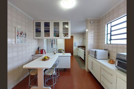 Casa à venda com 348m², 3 quartos e 5 vagas Casa à venda com 348m², 3 quartos e 5 vagasCopa