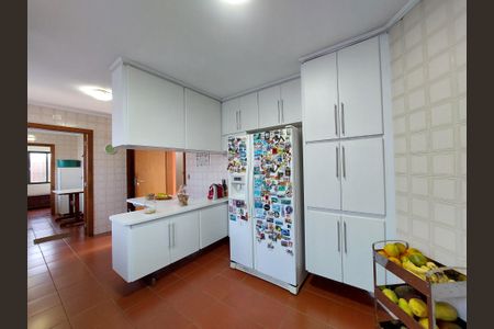 Casa à venda com 348m², 3 quartos e 5 vagas Casa à venda com 348m², 3 quartos e 5 vagasCozinha