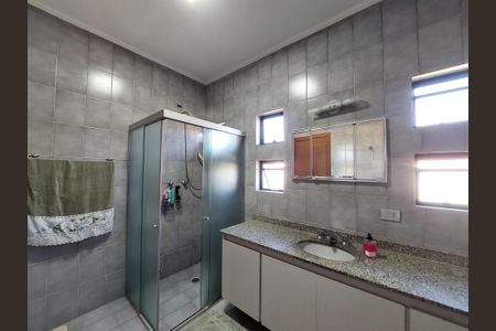 Casa à venda com 348m², 3 quartos e 5 vagas Casa à venda com 348m², 3 quartos e 5 vagasBanheiro Social