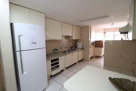 Apartamento para alugar com 130m², 3 quartos e 1 vagaCozinha