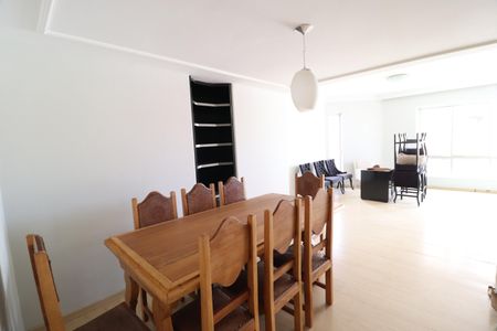 Apartamento para alugar com 130m², 3 quartos e 1 vagaSala de Jantar