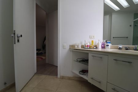 Apartamento à venda com 320m², 5 quartos e 4 vagasBanheiro Suíte 1