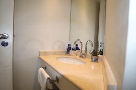 Apartamento à venda com 320m², 5 quartos e 4 vagasLavabo