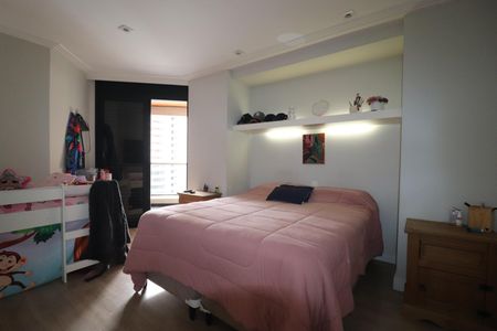 Apartamento à venda com 320m², 5 quartos e 4 vagasSuíte 2