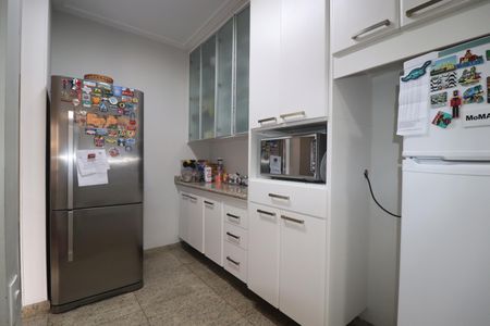 Apartamento à venda com 320m², 5 quartos e 4 vagasCozinha