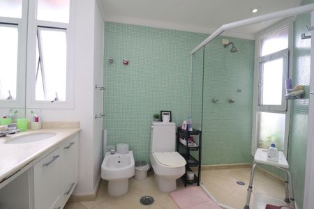 Apartamento à venda com 320m², 5 quartos e 4 vagasBanheiro Suíte 1