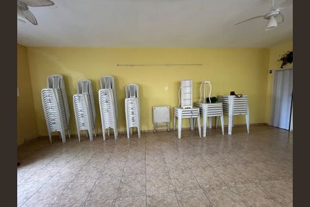 Apartamento para alugar com 54m², 3 quartos e sem vagaÁrea comum - Salão de festas