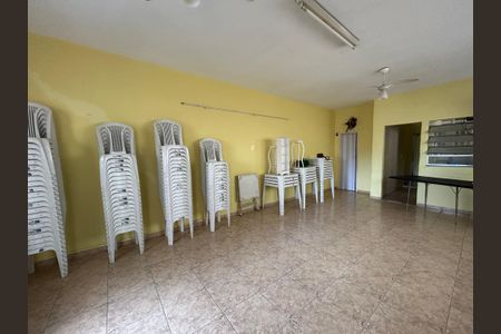 Apartamento para alugar com 54m², 3 quartos e sem vagaÁrea comum - Salão de festas