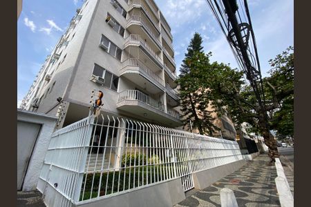 Apartamento à venda com 102m², 2 quartos e 1 vagaFachada
