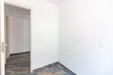 Quarto 2 de apartamento para alugar com 2 quartos, 36m² em Veloso, Osasco