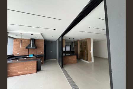 Casa de condomínio à venda com 300m², 5 quartos e 4 vagasFoto 05