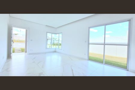 Casa de condomínio à venda com 143m², 3 quartos e 2 vagas Casa de condomínio à venda com 143m², 3 quartos e 2 vagasSala