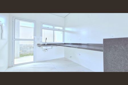 Casa de condomínio à venda com 143m², 3 quartos e 2 vagas Casa de condomínio à venda com 143m², 3 quartos e 2 vagasCozinha