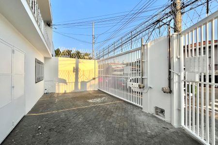 Casa à venda com 287m², 4 quartos e 8 vagas Casa à venda com 287m², 4 quartos e 8 vagasGaragem