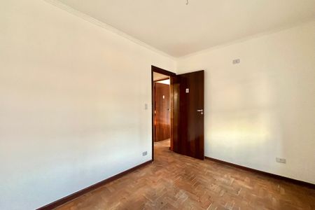Casa à venda com 287m², 4 quartos e 8 vagas Casa à venda com 287m², 4 quartos e 8 vagasQuarto 2
